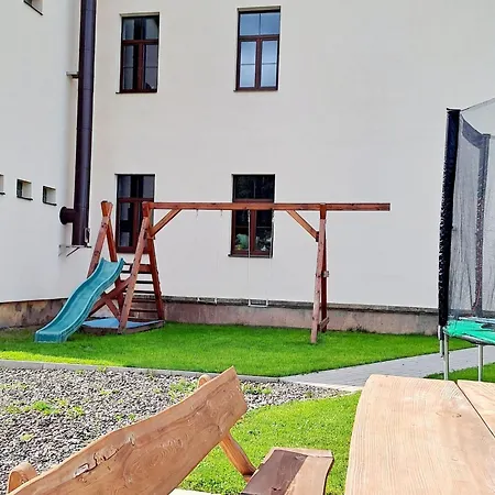 Spacious With Barbecue Horní Maršov